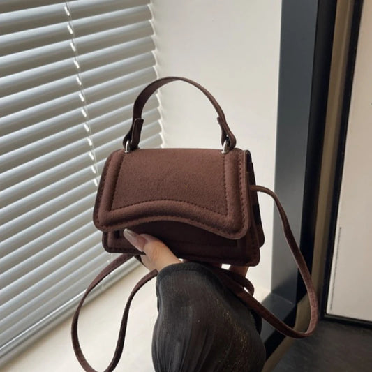 Structured box crossbody bag front view | ORLEVE