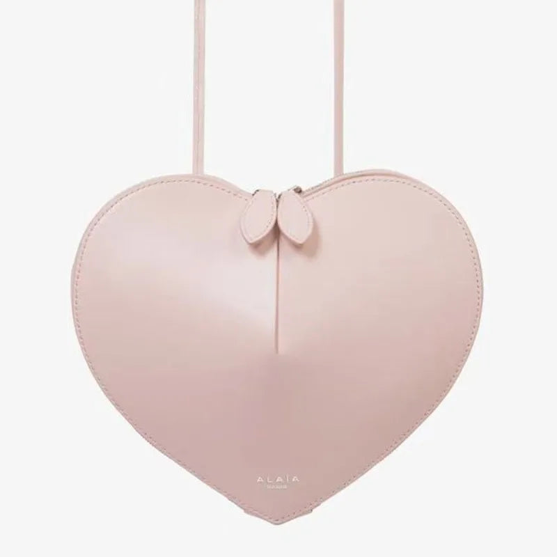 Amour heart handbag evening styling | ORLEVE