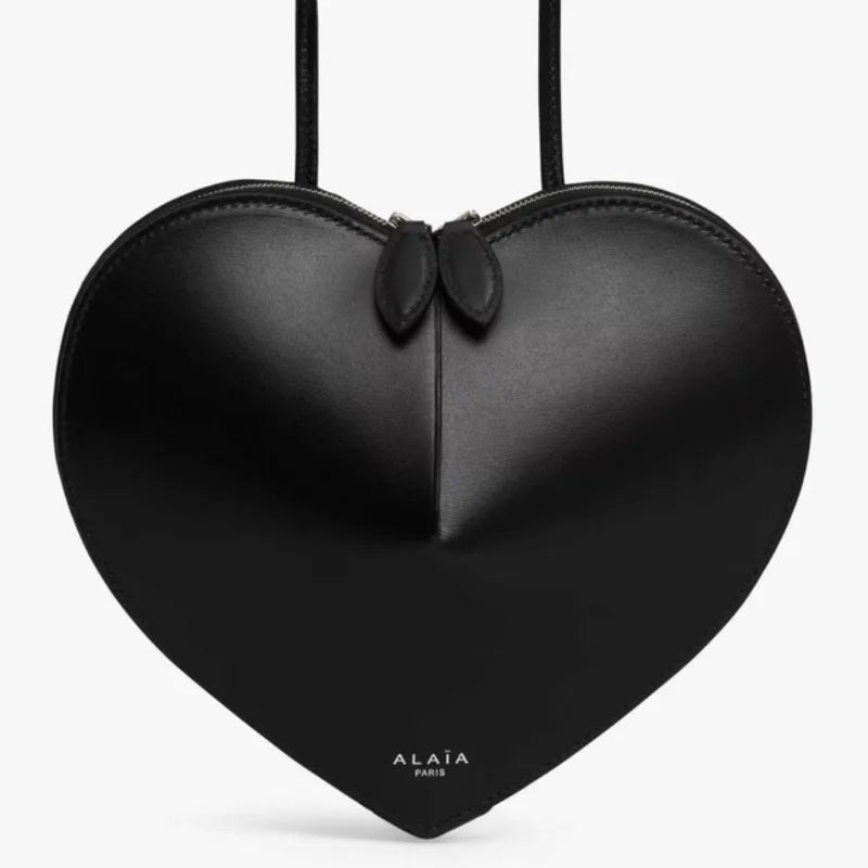 Amour heart-shaped handbag side view | ORLEVE