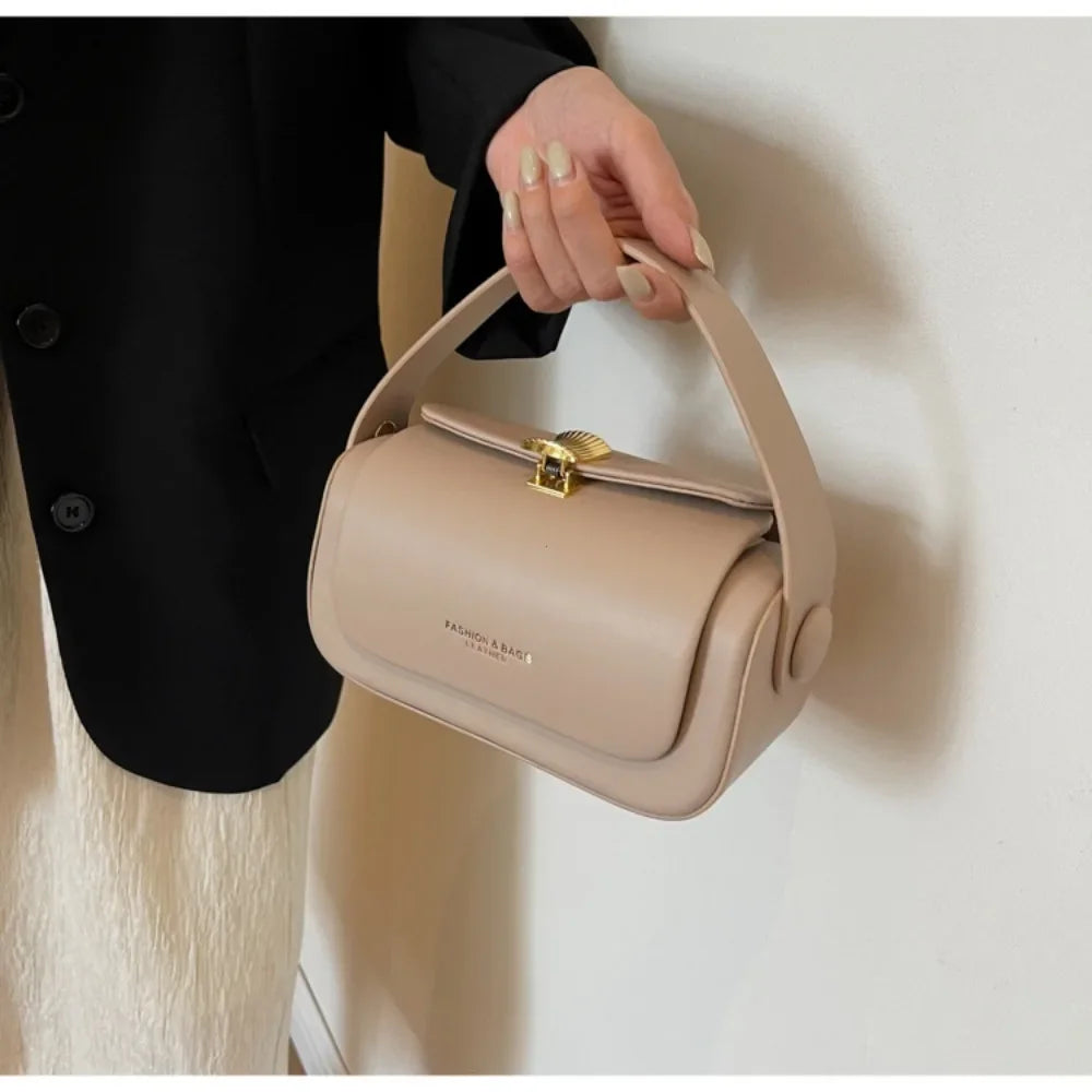 Barrel handbag detail | ORLEVE