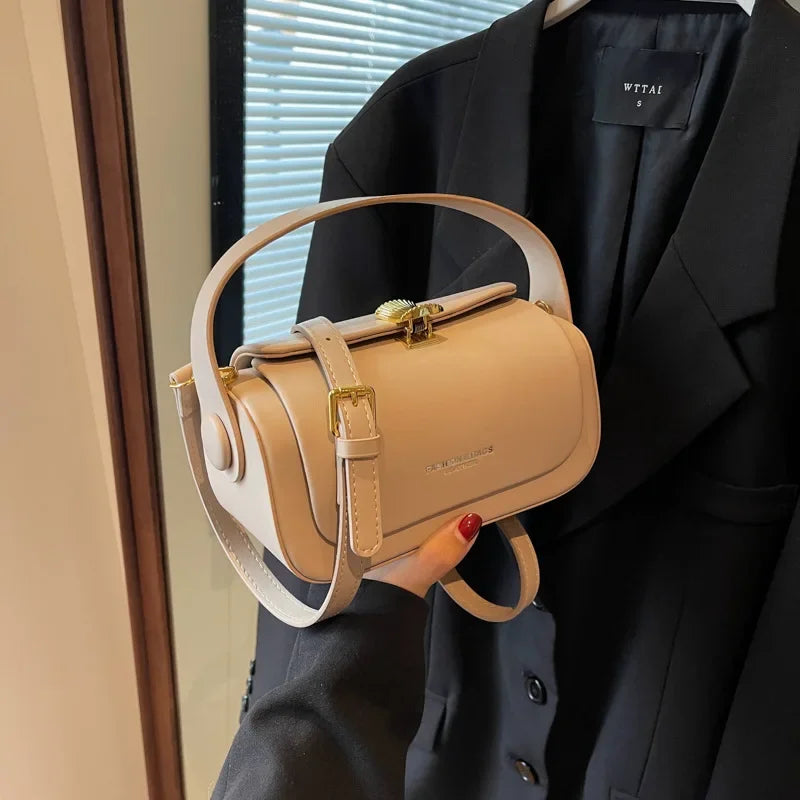 Barrel handbag side detail | ORLEVE