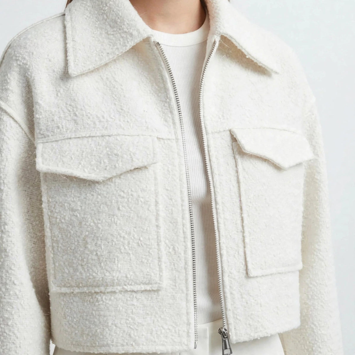 Cropped Zip Jacket in White – collar close-up