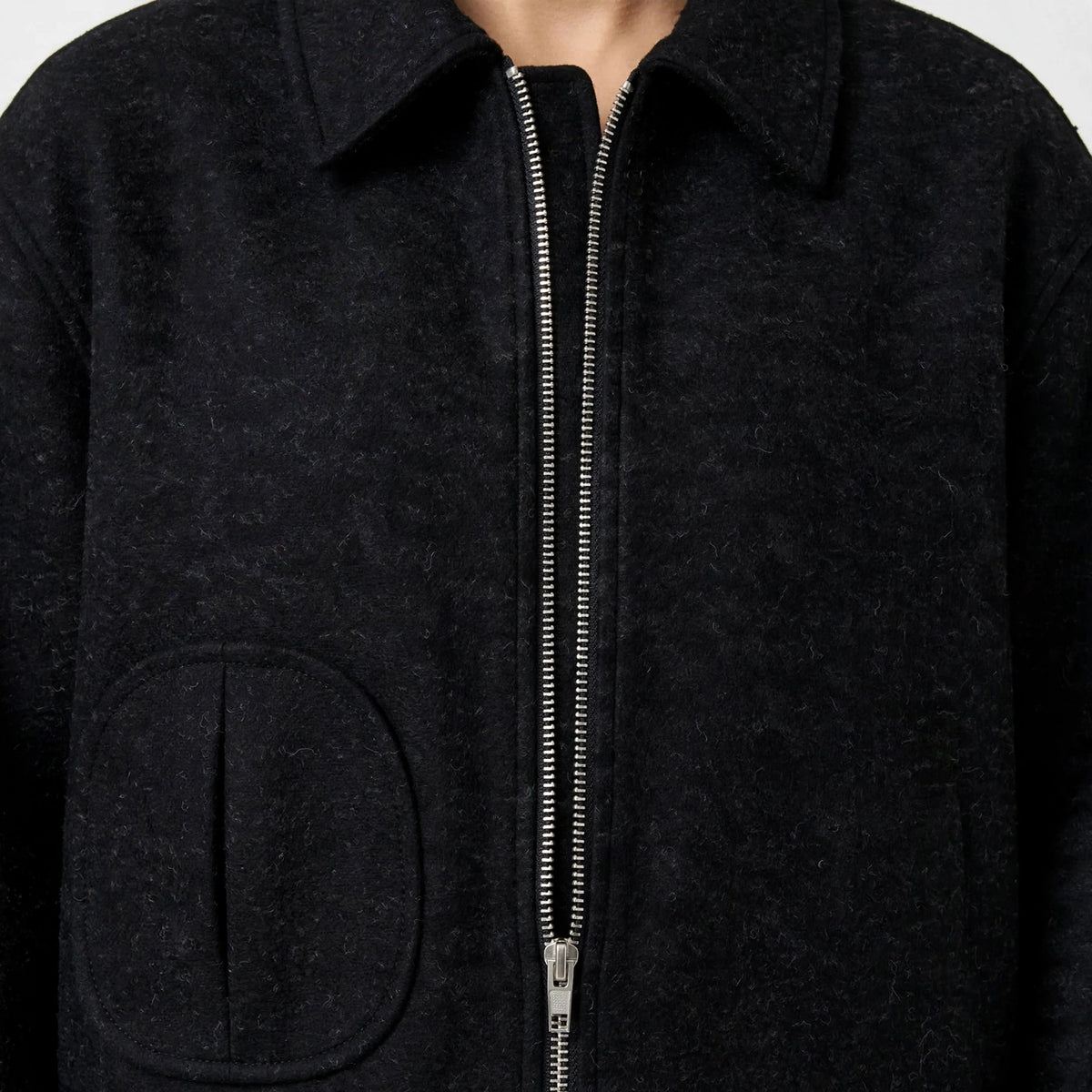 Dropped Shoulder Jacket in Black – detail close-up