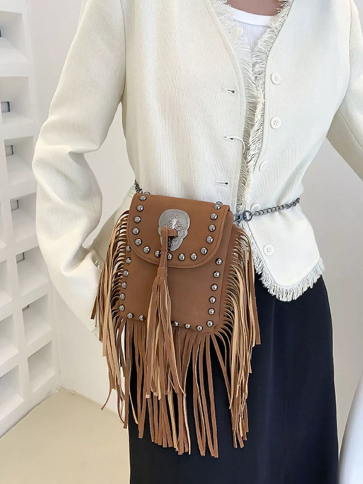 Fringe rivet mini crossbody bag product detail | Orleve