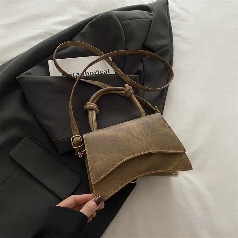 Knotted crossbody bag for women | ORLEVE