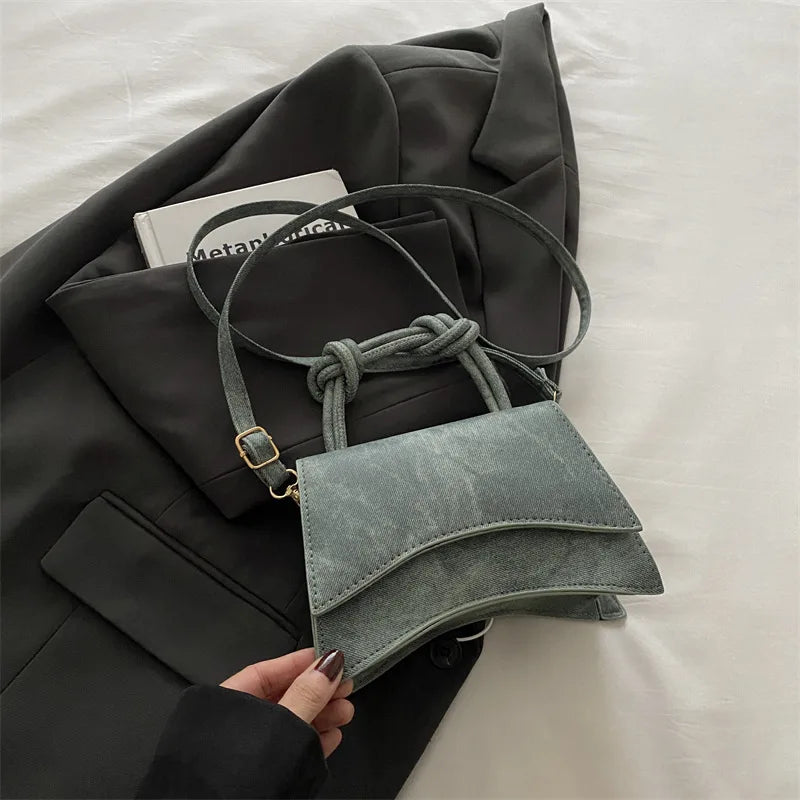 Knotted crossbody bag for women | ORLEVE