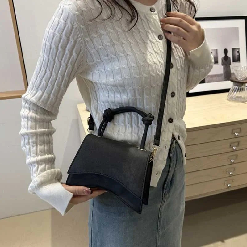 Knotted crossbody bag for women | ORLEVE