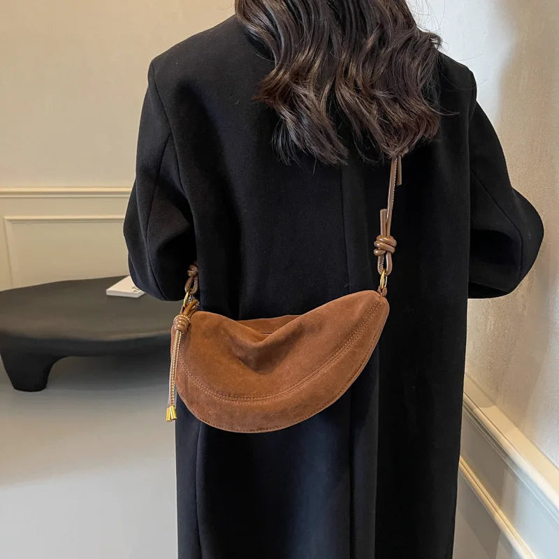 Minimal flap shoulder bag product detail | ORLEVE