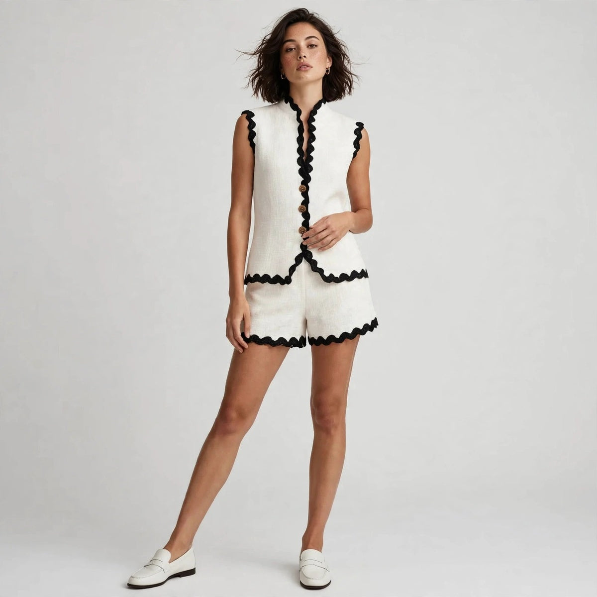 Scalloped Top Set