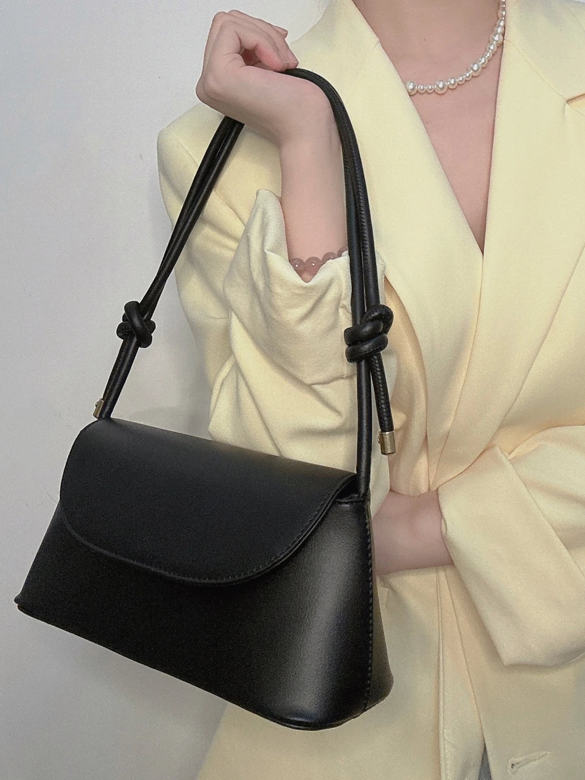 Ruched knotted shoulder bag detail | ORLEVE