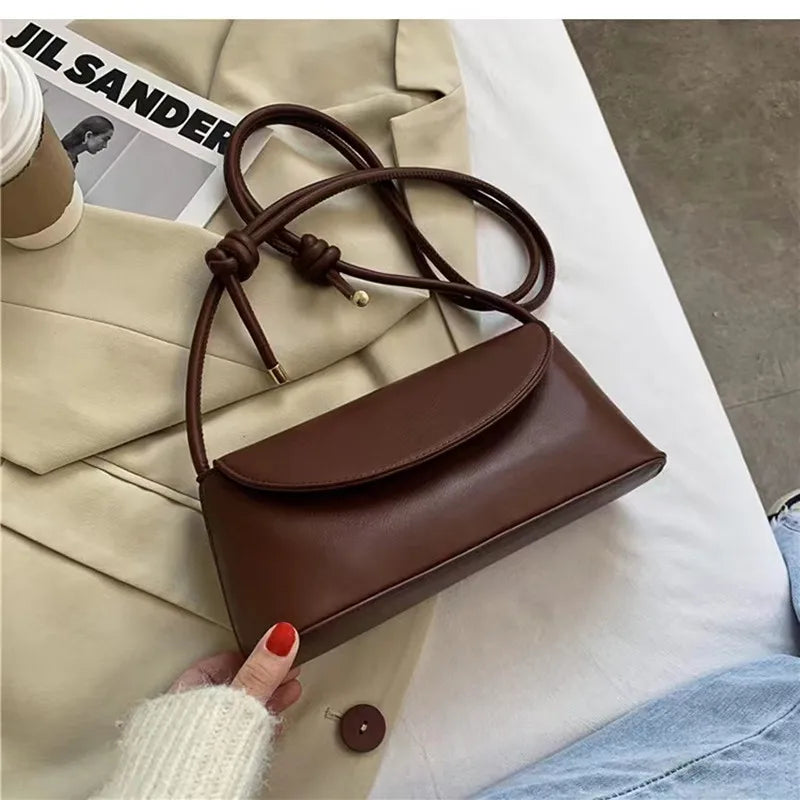 Ruched knotted shoulder bag silhouette | ORLEVE