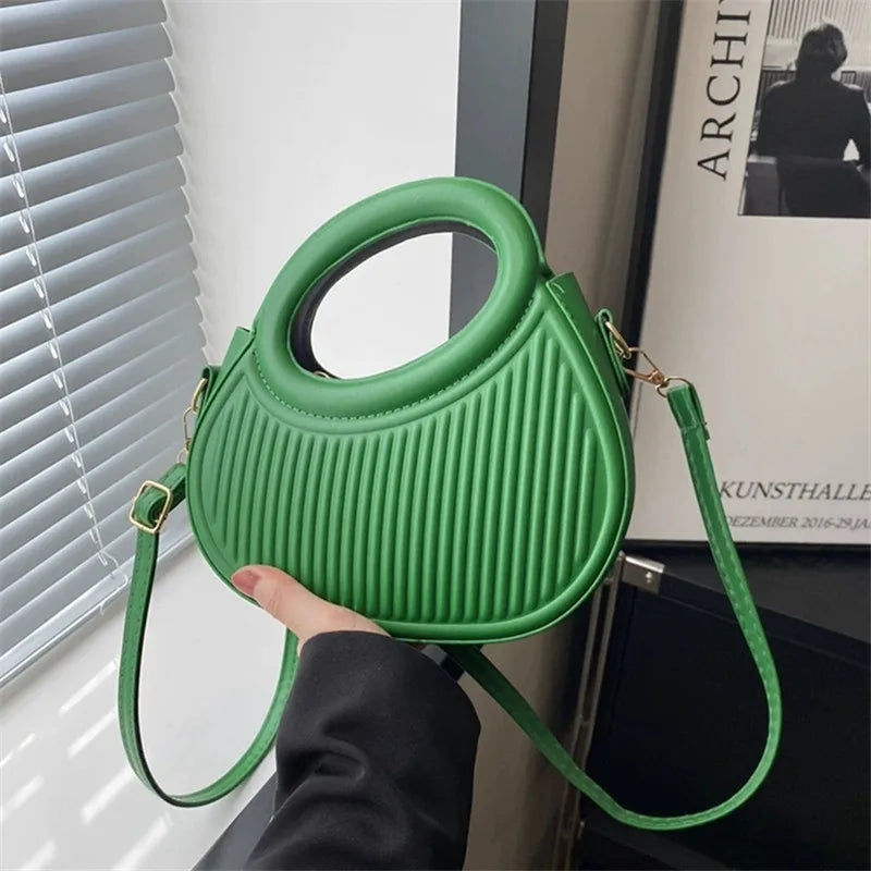 Sequin crescent shoulder bag styling | ORLEVE