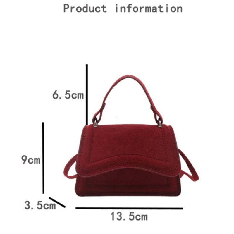 Structured box crossbody bag detail | ORLEVE