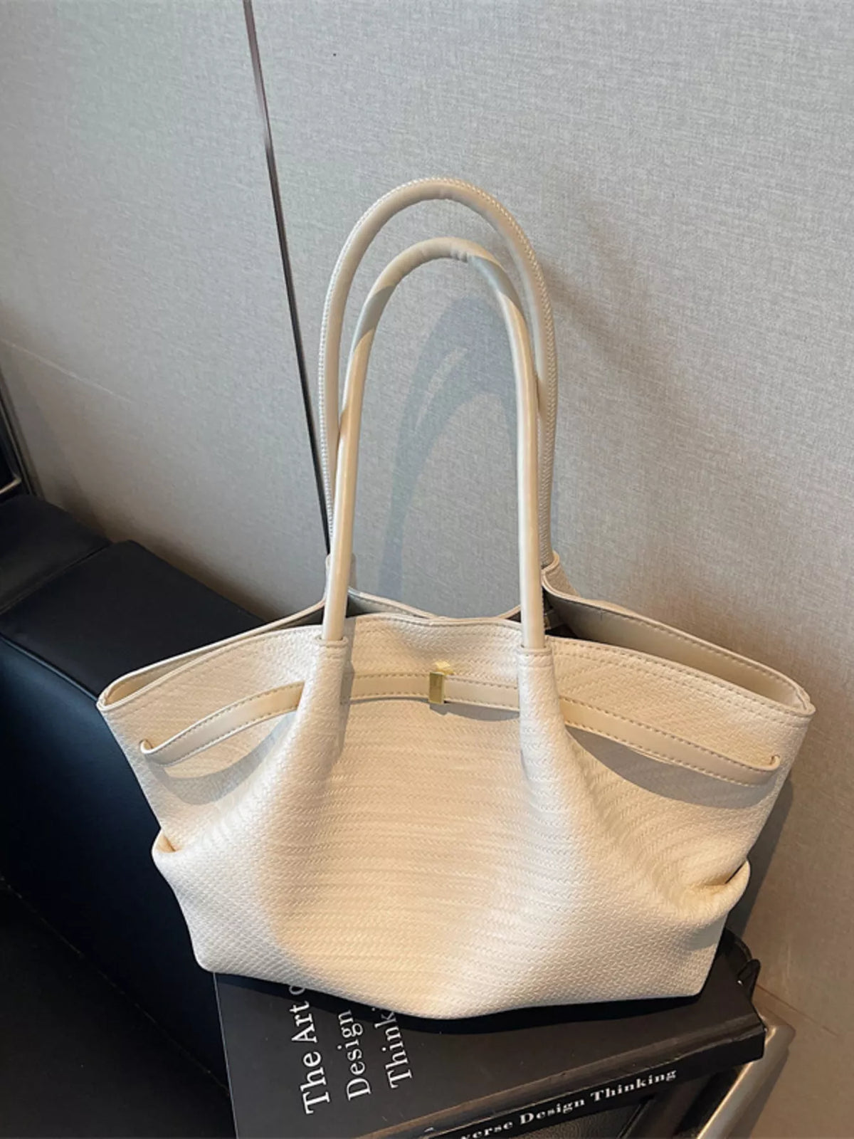Textured leather tote bag product image | ORLEVE